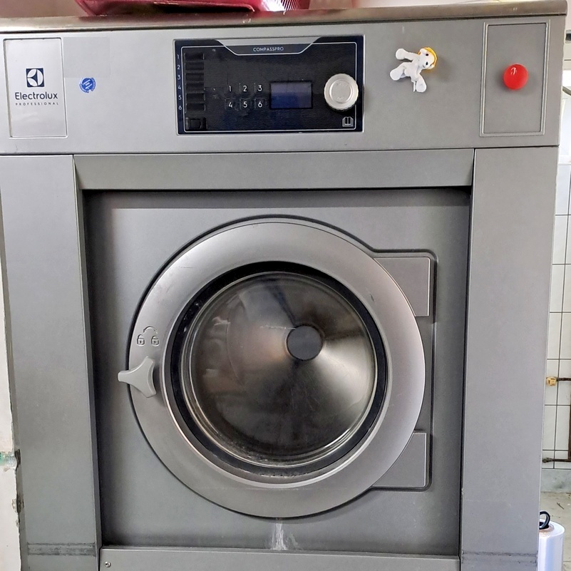 Icon Industrial Washer Extractor Electrolux WH 6-33