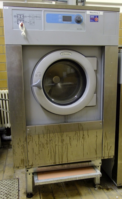 Icon Industrial Washer Extractor Electrolux W 4130 H